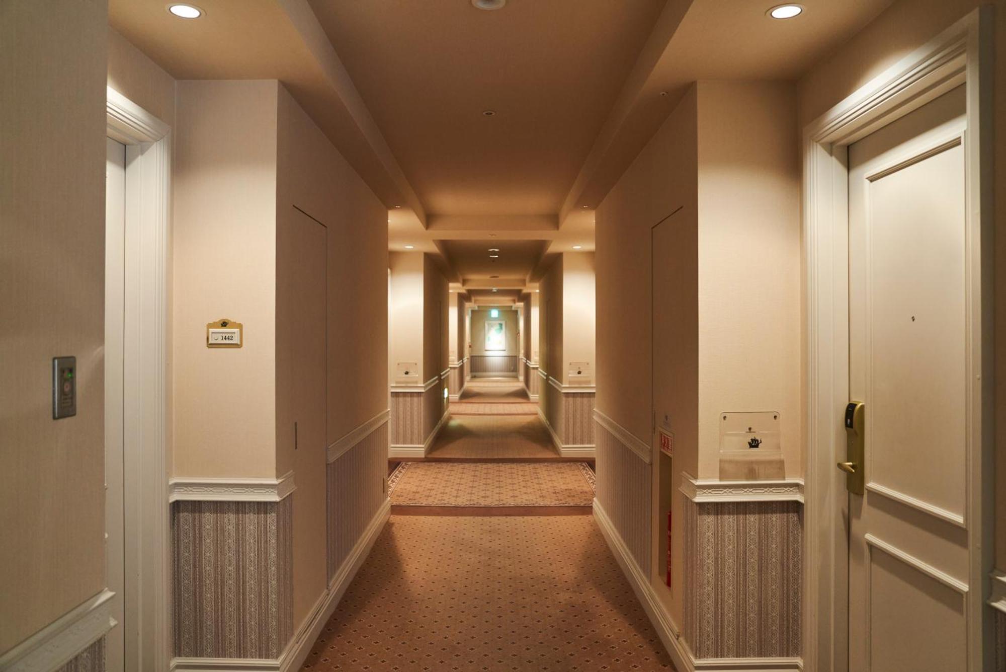 The Global View Nagasaki Hotel Exterior photo A typical corridor