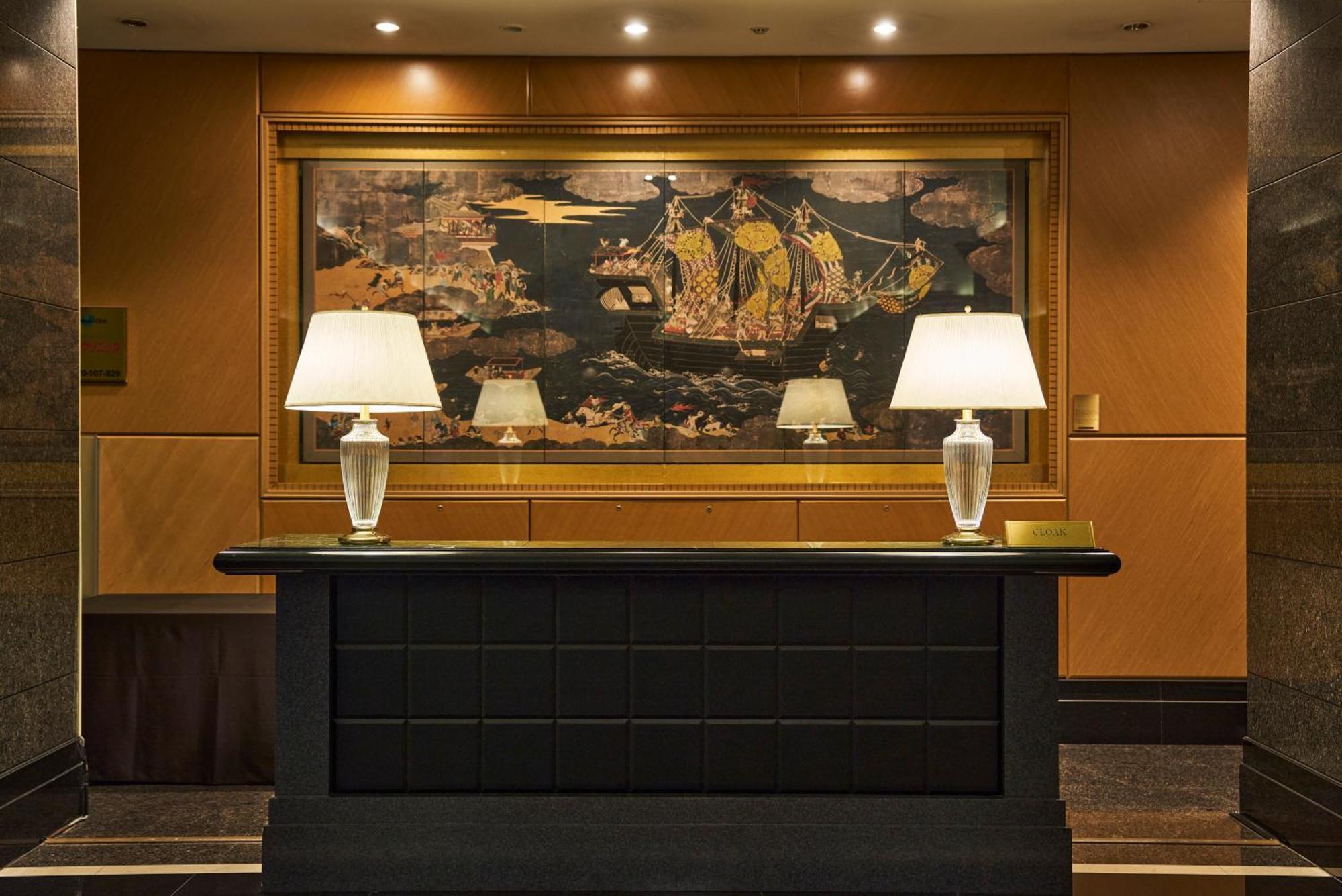 The Global View Nagasaki Hotel Exterior photo The lobby of the Four Seasons Hotel, Hong Kong